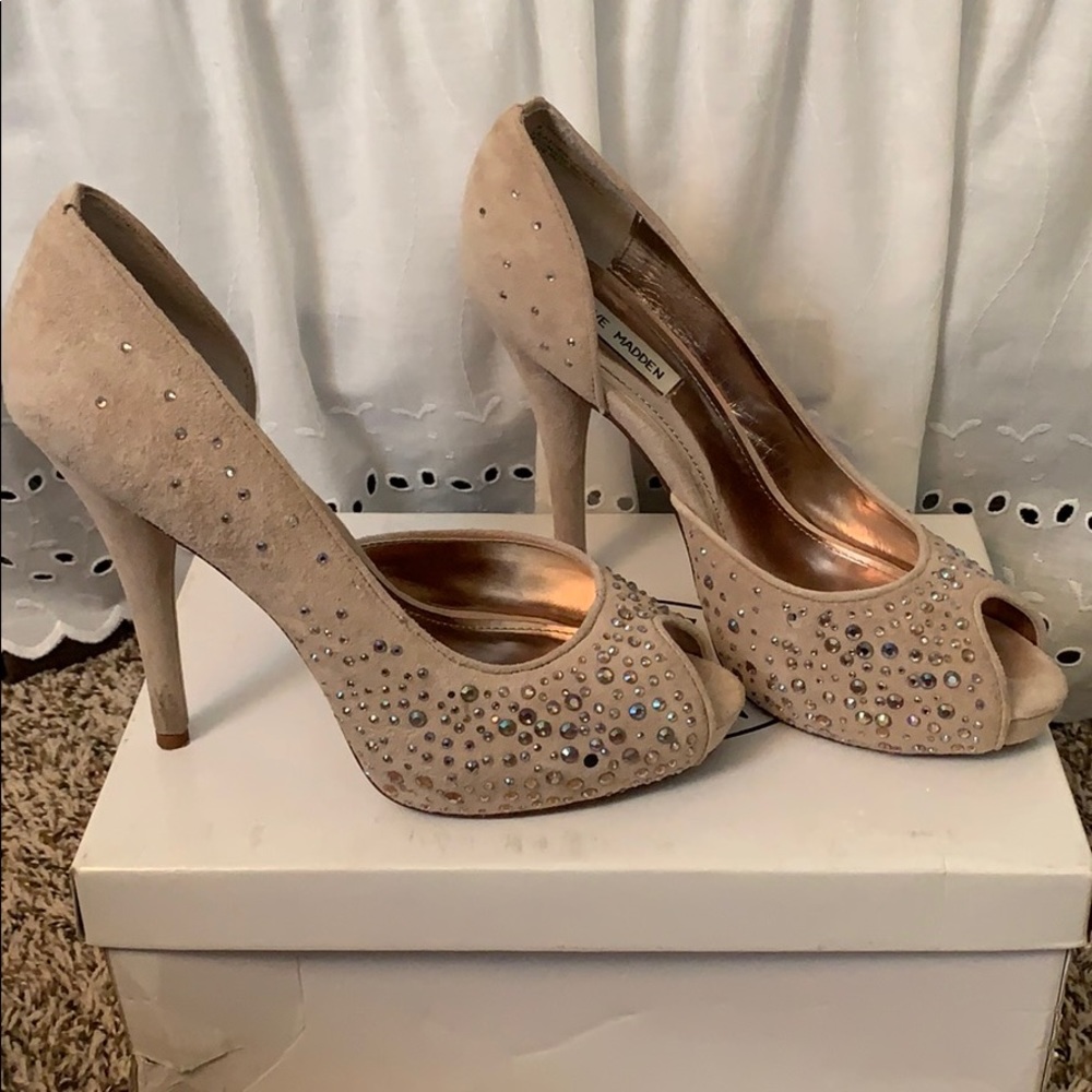 Steve Madden Peep Toe Heel